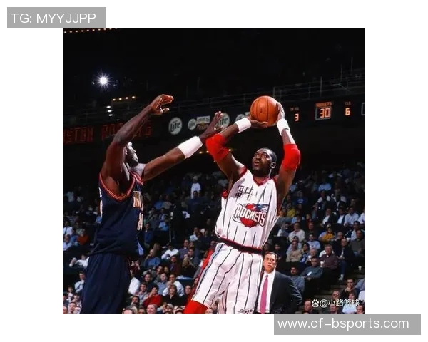 奥拉朱旺称赞文班独特投篮技巧难以防守旋转多样性令人惊叹